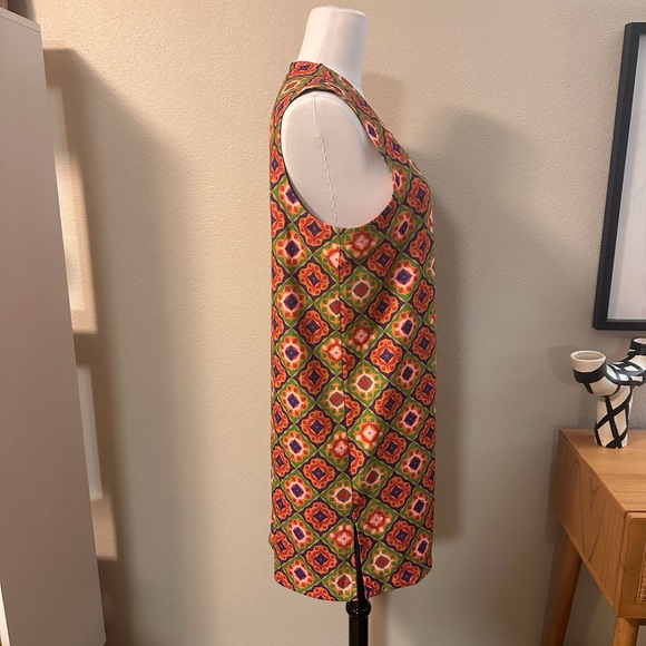 Colorful Geometric Patterned Vest - Picture 6 of 7